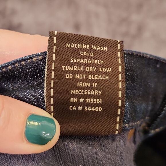 Dark wash 7 for all mankind Dojo crops size 27! - Picture 3 of 11